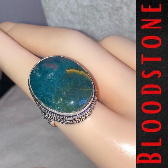 Bloodstone Gemstone Chunky Handmade Ring - Picture 2 of 5